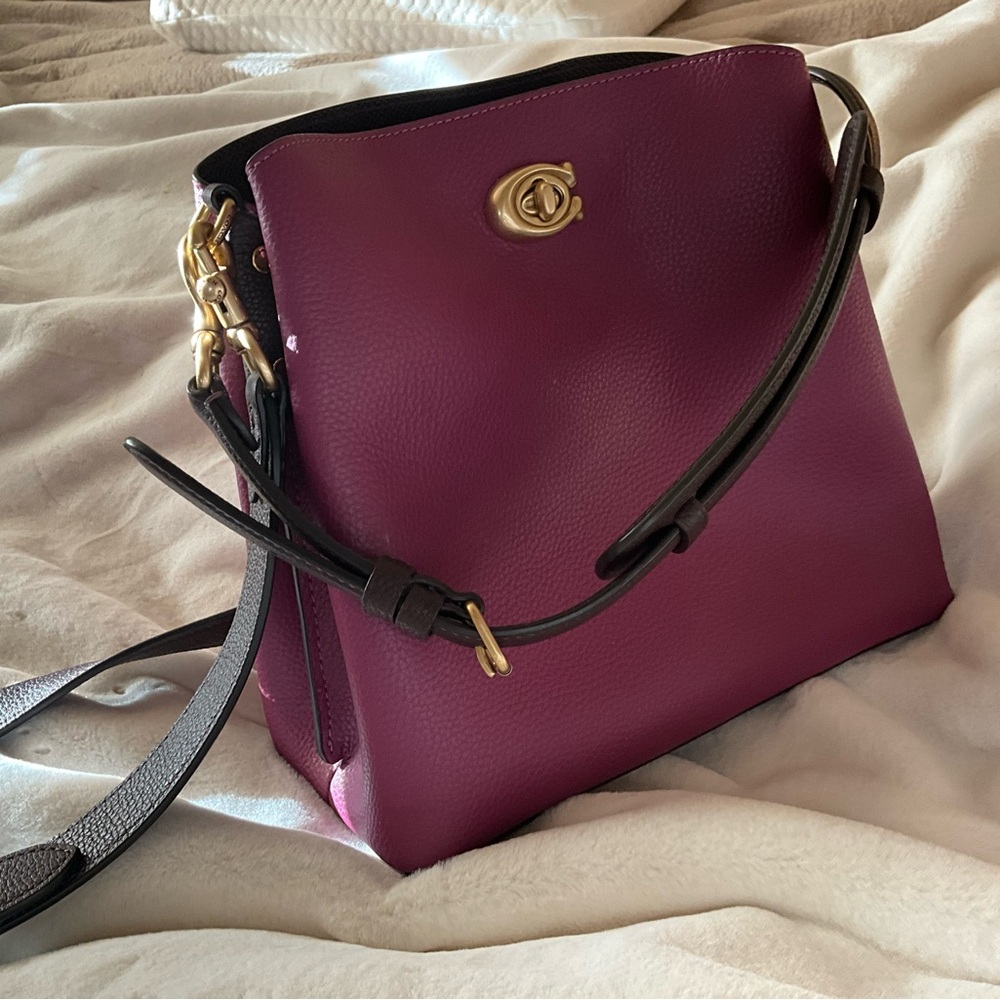 Coach Willow Bucket Bag (Cherry Colorblock)